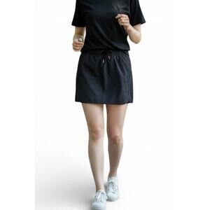 Calls by Carrie Underwood Women’s Black Active Skirt Size Medium